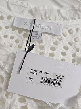 NWT Sugarlips White Eyelet Ruffle Neck Top